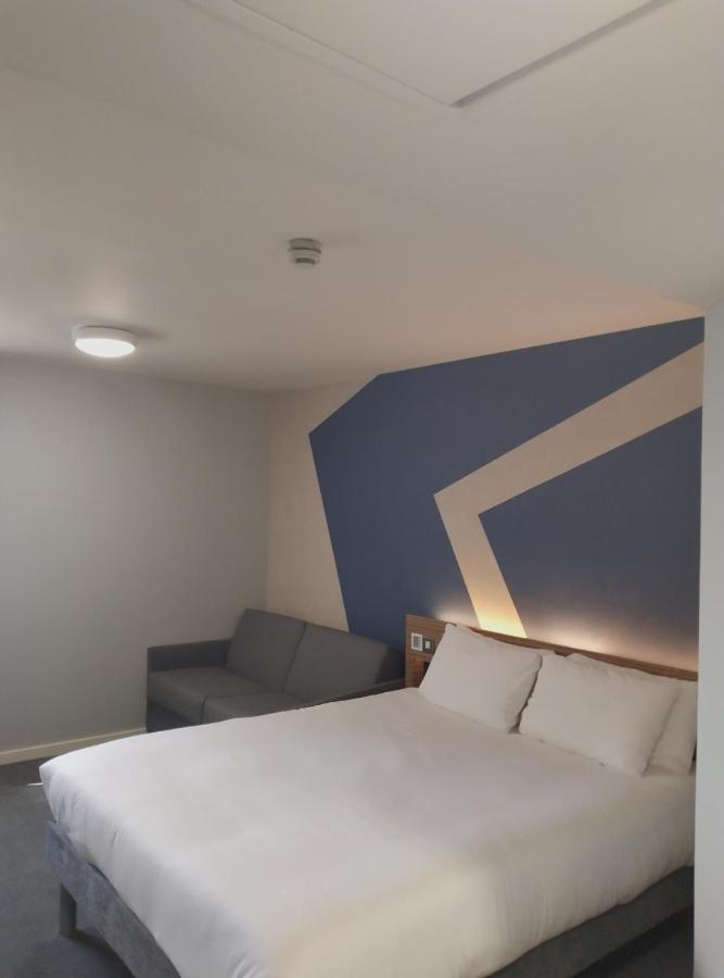 Ibis Budget London Heathrow Central Hounslow Esterno foto