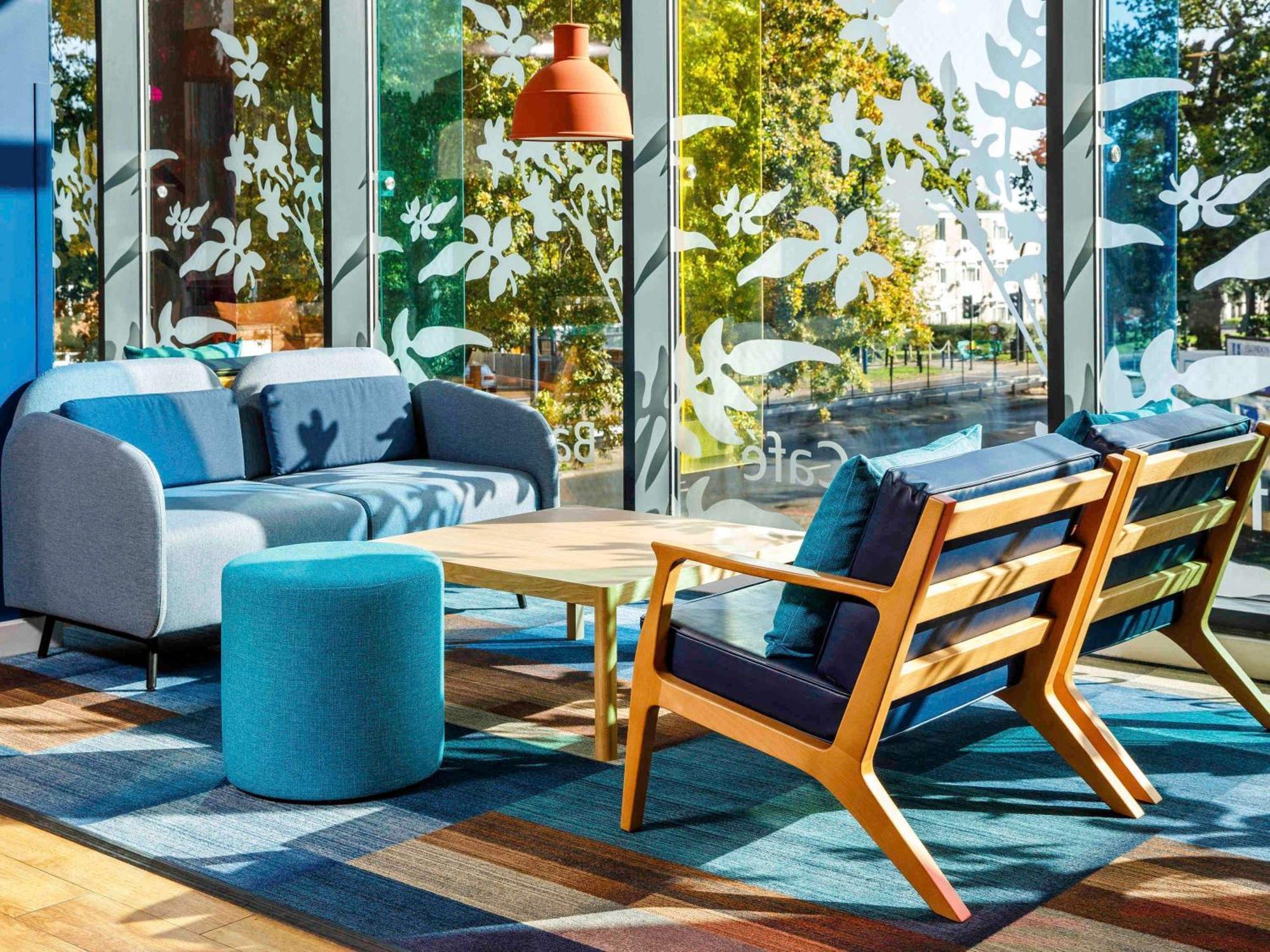 Ibis Budget London Heathrow Central Hounslow Esterno foto
